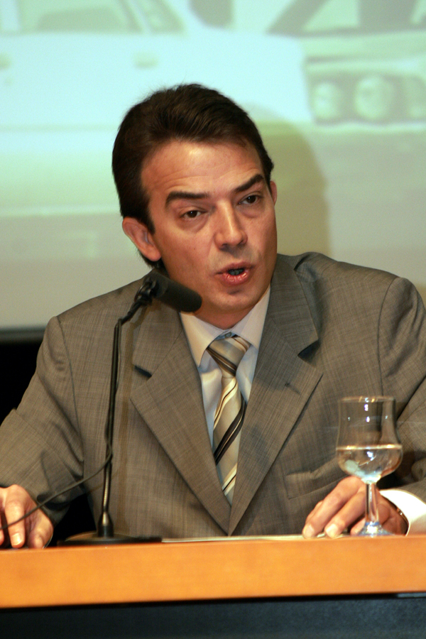 Arturo Gonzalo Aizpiri (MIMAM)
