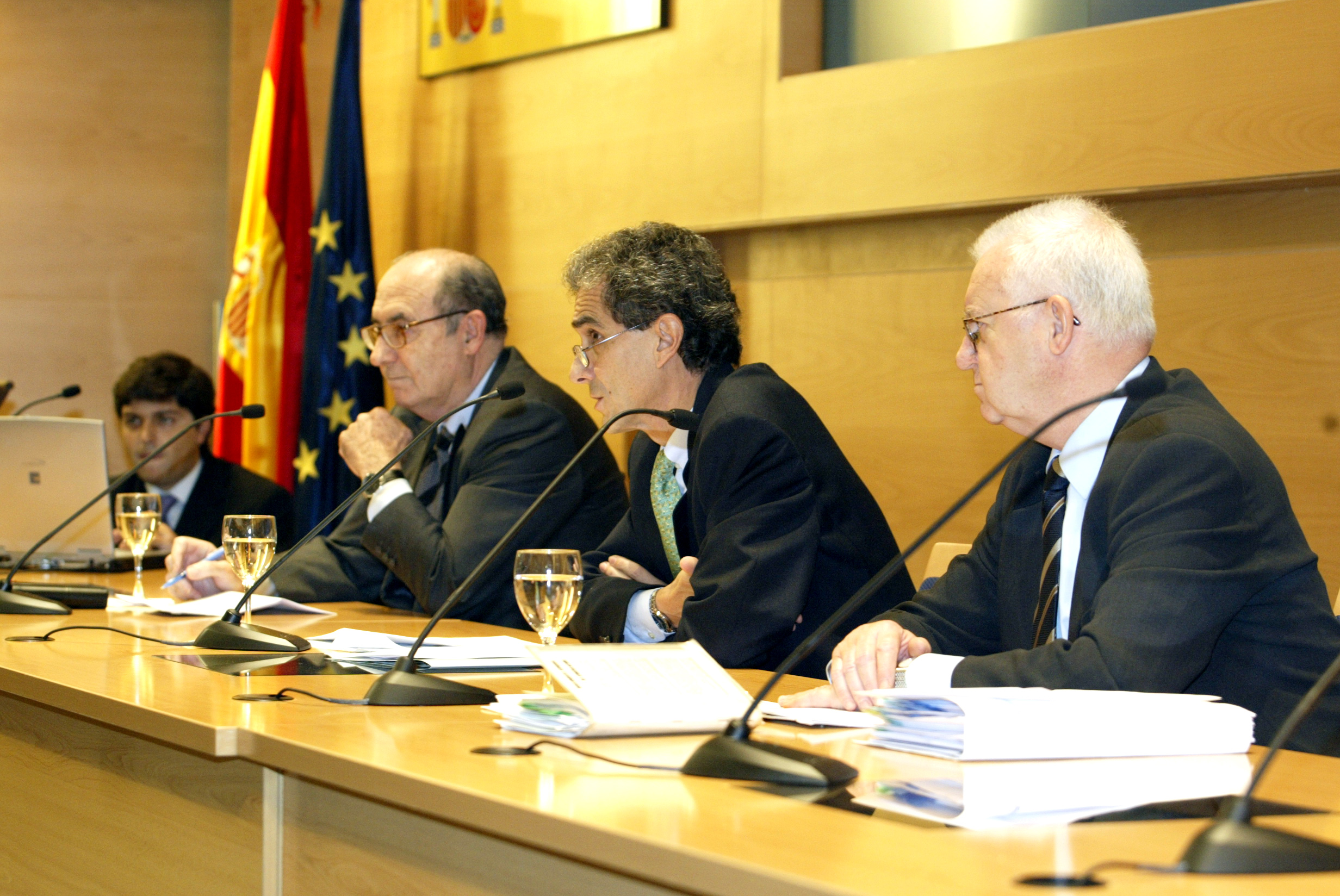 Mesa Redonda Acto de presentación de SIGRAUTO